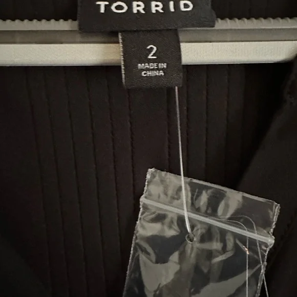 Torrid NWT deep black blouse- beautiful quality! - Picture 8 of 8